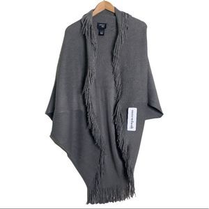 NWT Layers by Lizden Marvelush Cable Knit Poncho